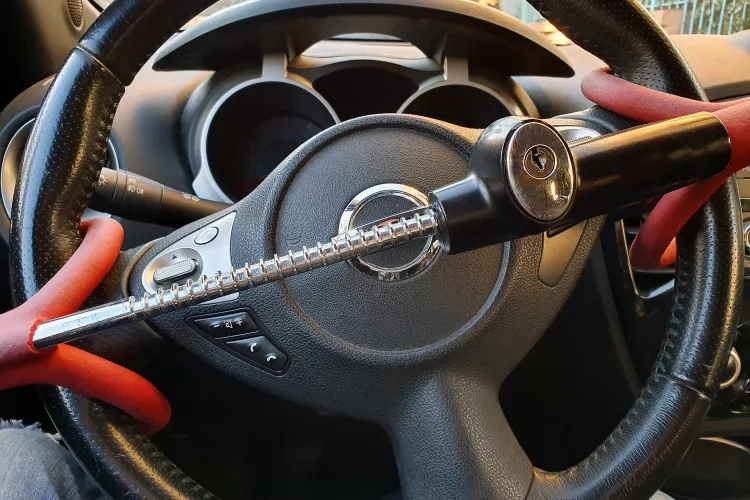 Top 8 Best Auto Anti-Theft Devices to Keep Your Car Safe