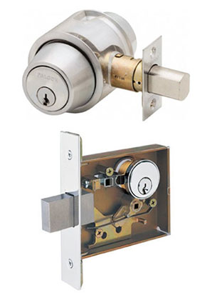 What is a Deadbolt and How Does it Work?