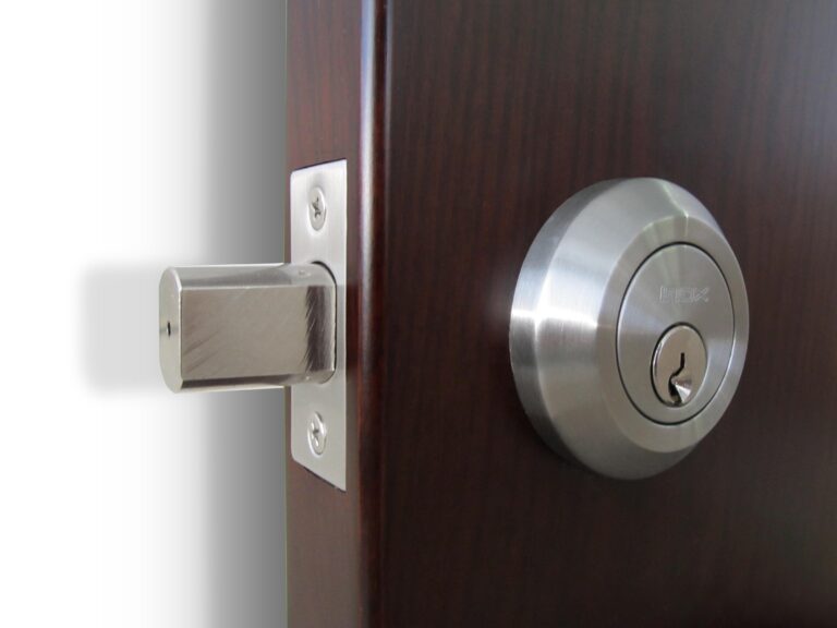 What is a Deadbolt and How Does it Work?